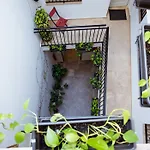 La Casa Morada Кадис