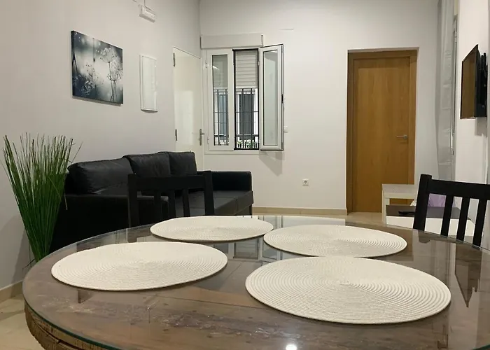 La Casa Morada Кадис